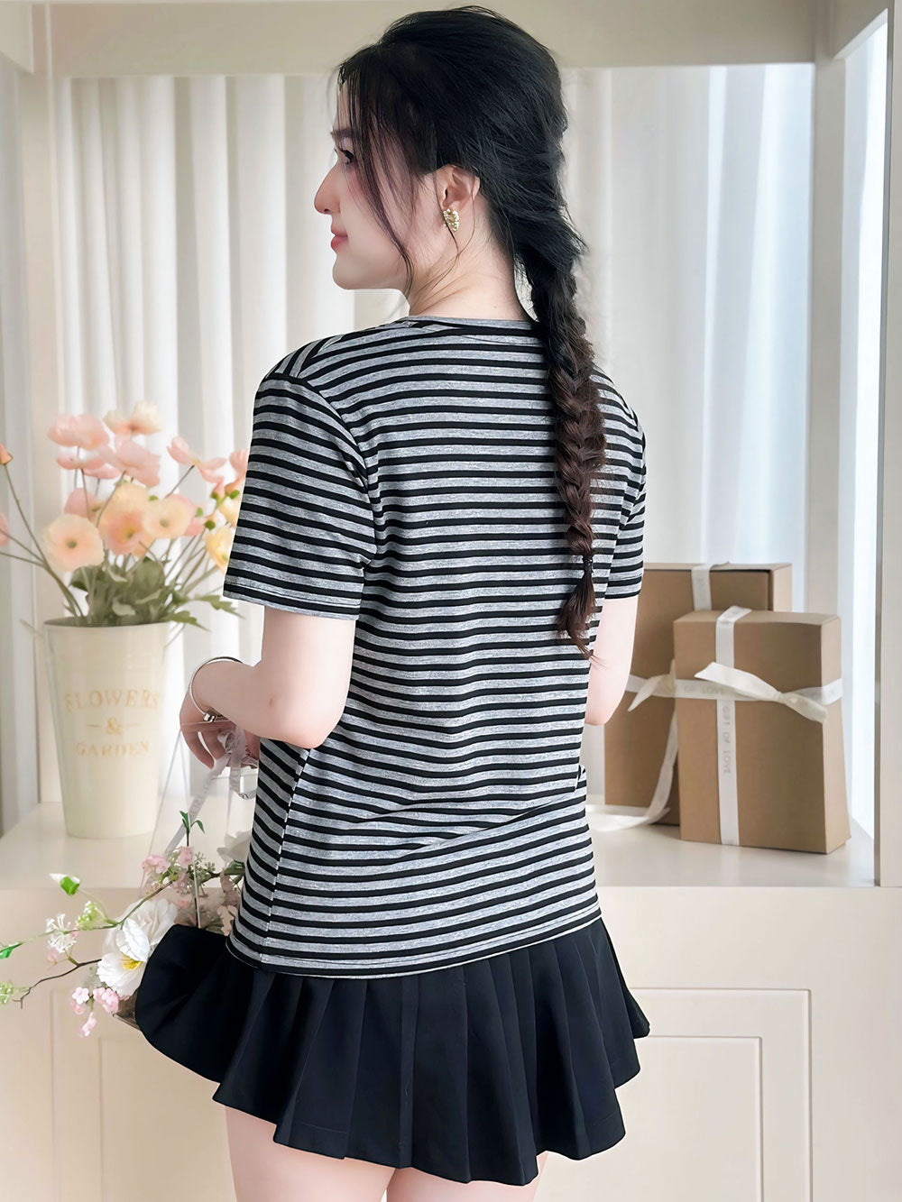 Áo thun nữ Tay ngắn-Cổ tim-Họa tiết kẻ sọc-Mã BSA