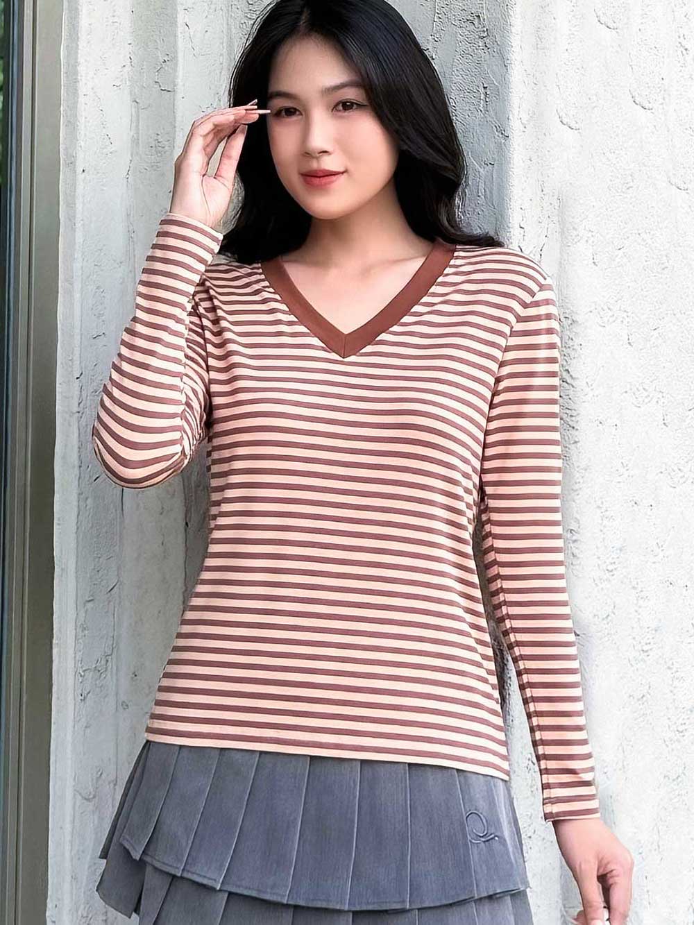 Áo thun TOLI nữ tay dài cổ V