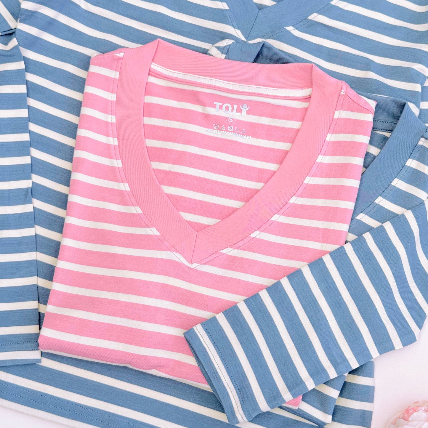 Áo Thun Nữ Tay Dài, Cổ V, Kẻ Sọc, Phong Cách Trẻ Trung, Thanh Lịch, Mã LHV