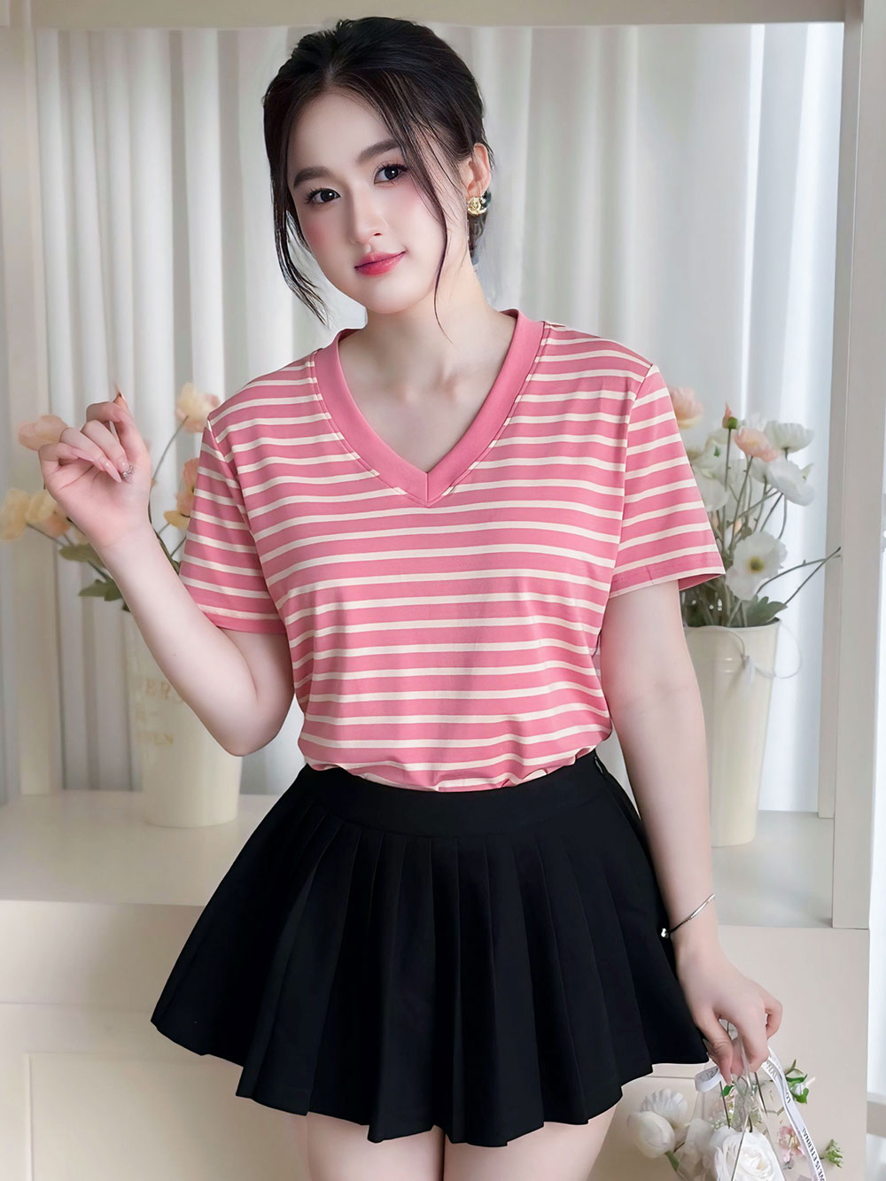 Áo Thun Nữ Tay Ngắn-Họa Tiết Kẻ Sọc-Cổ V-Mã BSV