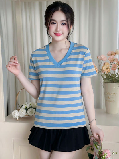 Áo Thun Nữ Tay Ngắn-Họa Tiết Kẻ Sọc-Cổ V-Mã BSV