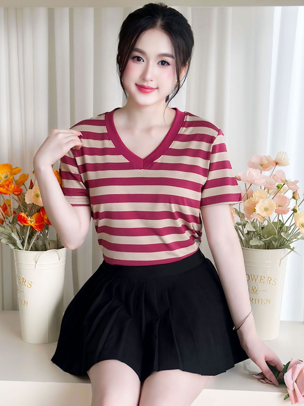 Áo Thun Nữ Tay Ngắn-Họa Tiết Kẻ Sọc-Cổ V-Mã BSV