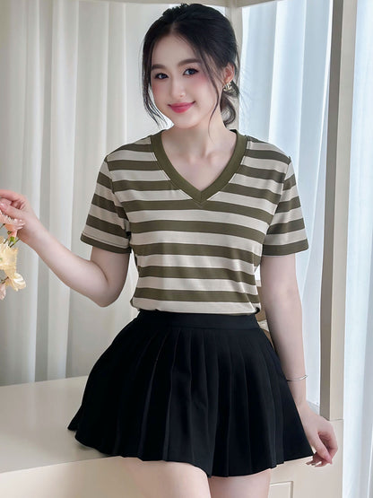 Áo Thun Nữ Tay Ngắn-Họa Tiết Kẻ Sọc-Cổ V-Mã BSV