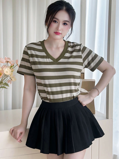 Áo Thun Nữ Tay Ngắn-Họa Tiết Kẻ Sọc-Cổ V-Mã BSV