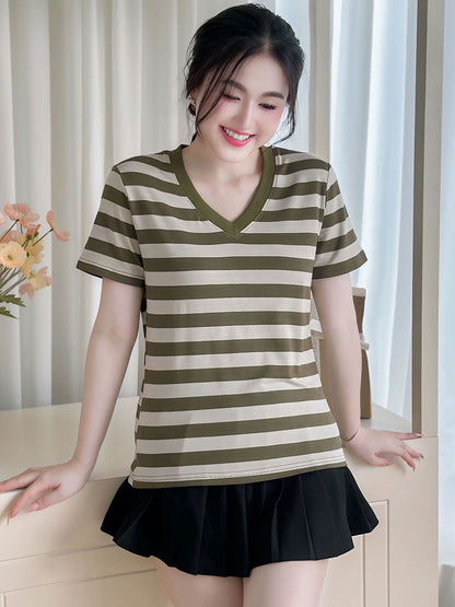 Áo Thun Nữ Tay Ngắn-Họa Tiết Kẻ Sọc-Cổ V-Mã BSV